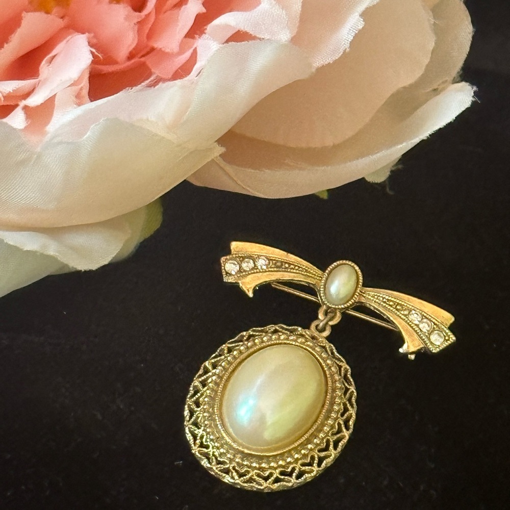 Vintage Faux Pearl & Rhinestone Drop Brooch Pin - Picture 7 of 9